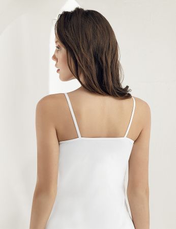 Şahinler Kadın Dantelli İp Askılı Şortlu Takım Beyaz MB2022